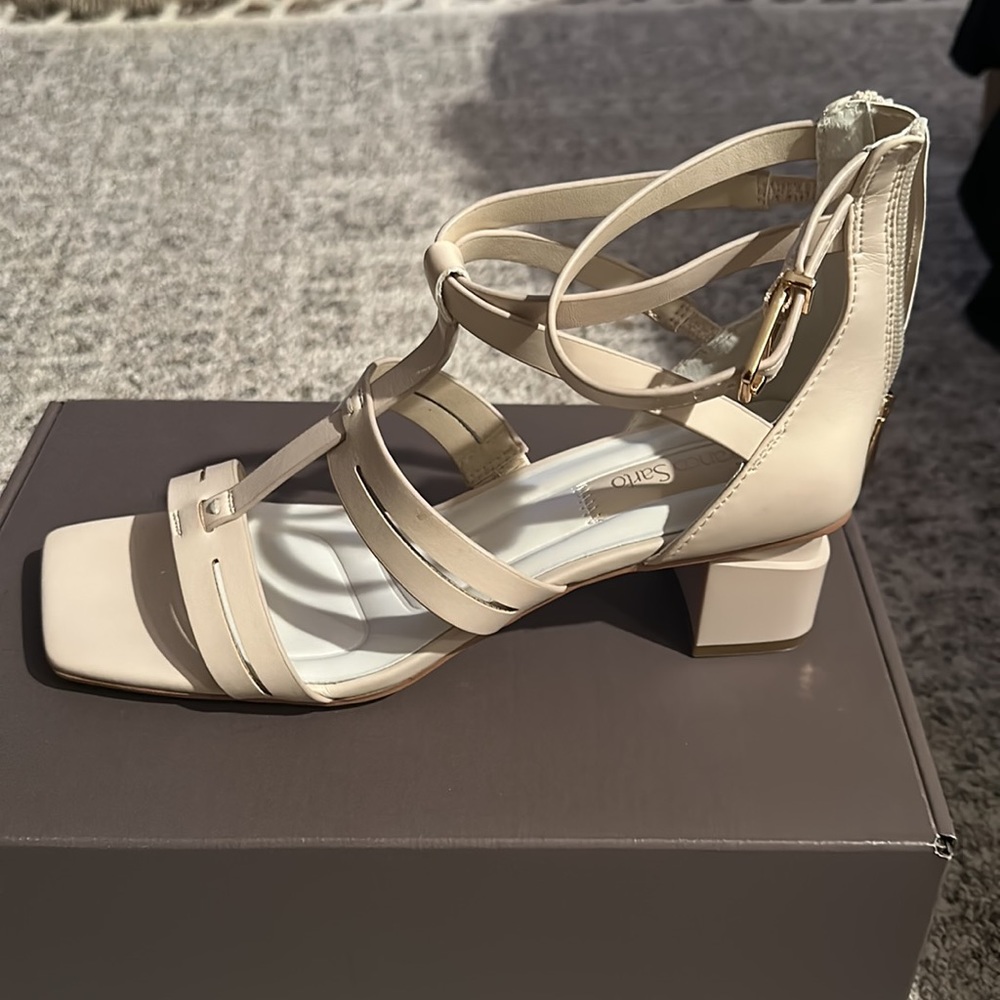Franco Sarto L-Korie, Panna Sy